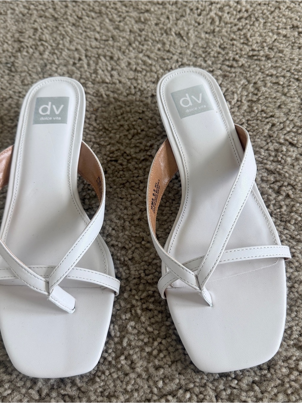 Dolce Vita White Cross-Strap Toe-Loop Sandals